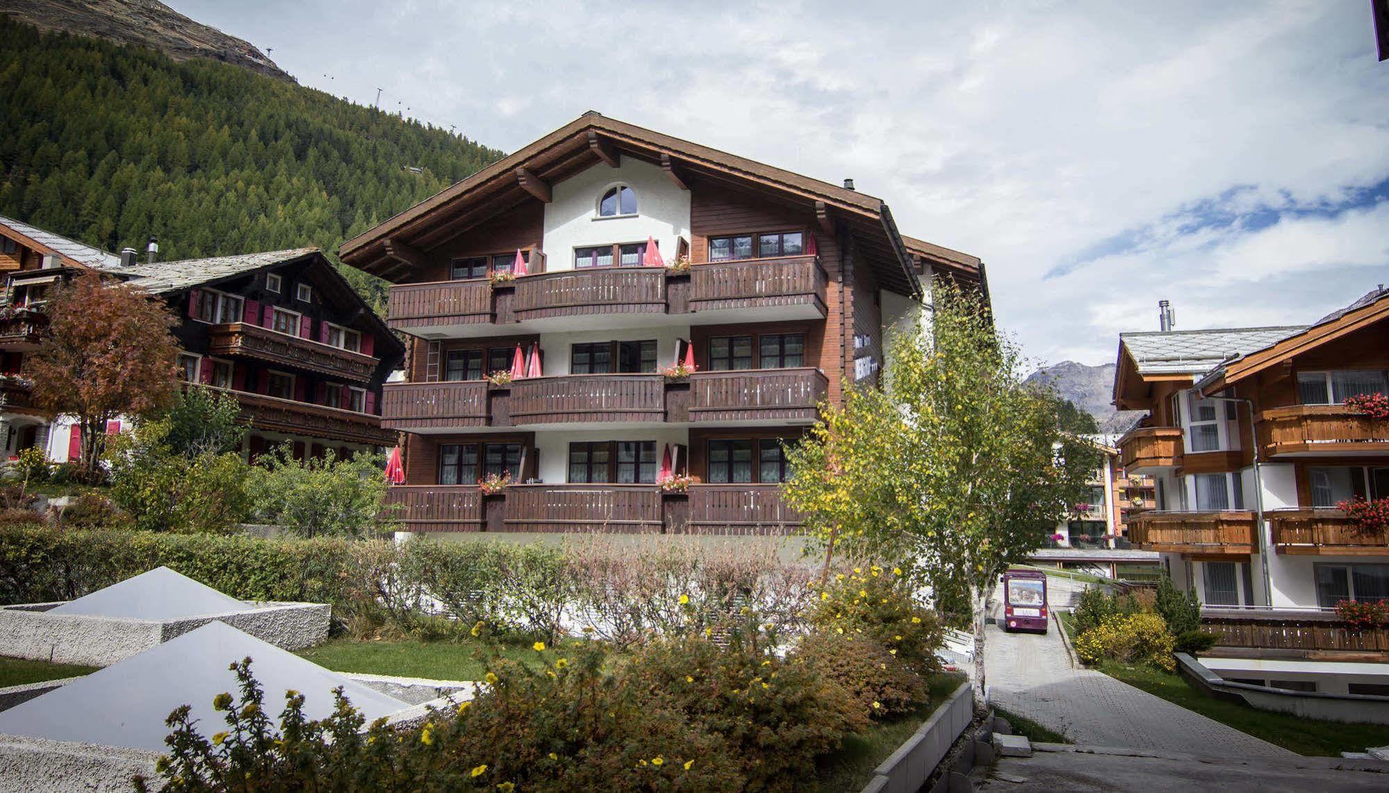 Berghof Garni - The Dom Collection Bed & Breakfast Saas-Fee Eksteriør bilde